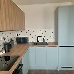 Apartment Sunny & Minimalist Near The Center *